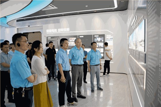 市委組織部來皖南電機(jī)調(diào)研觀摩 市委組織部來皖南電機(jī)調(diào)研觀摩